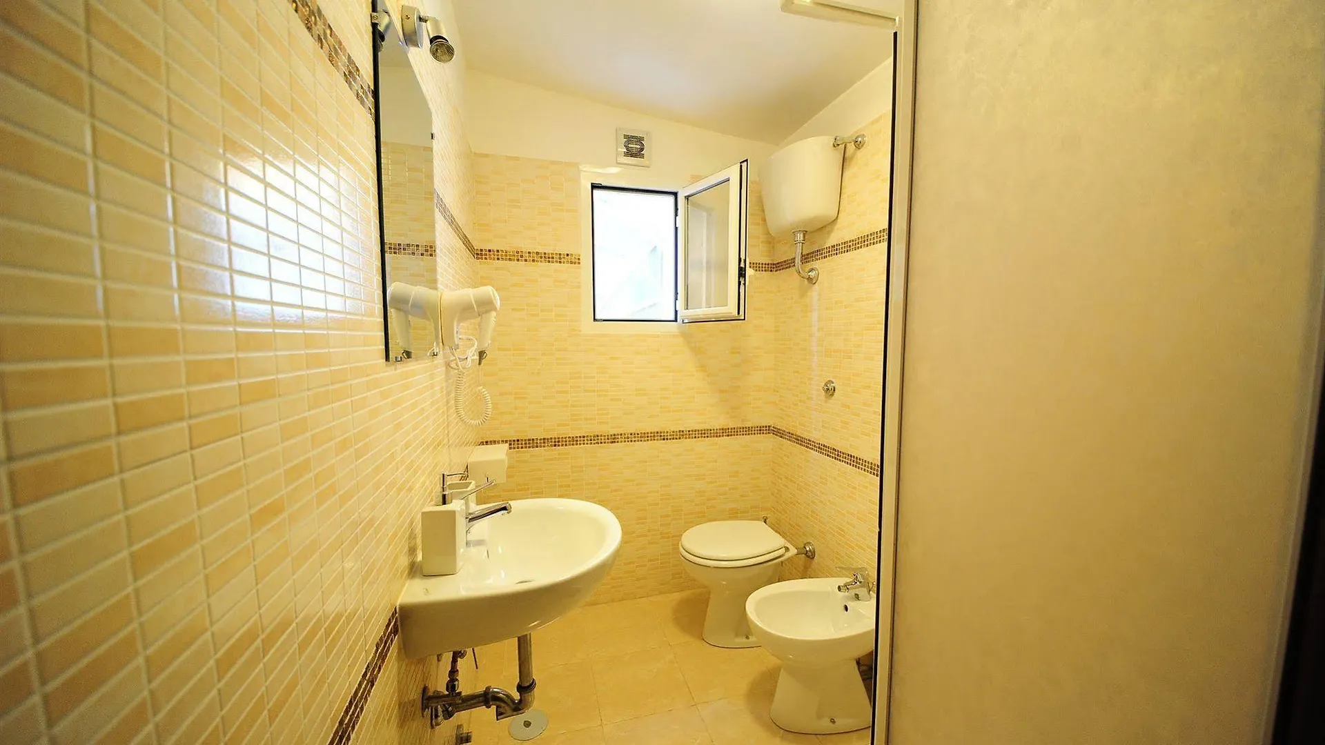 Hotel Mosaic Central Rome Italy